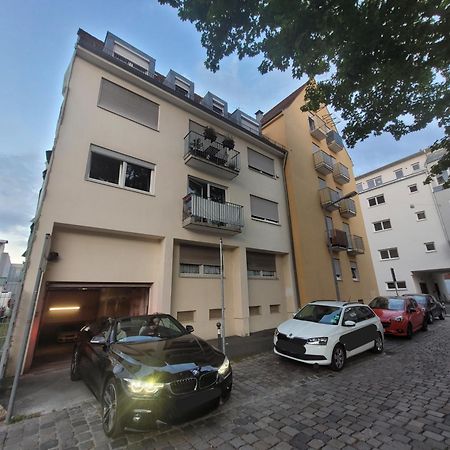 City Center - 4 Room Apartment With Kitchen And 2 Bathrooms Neurenberg Buitenkant foto