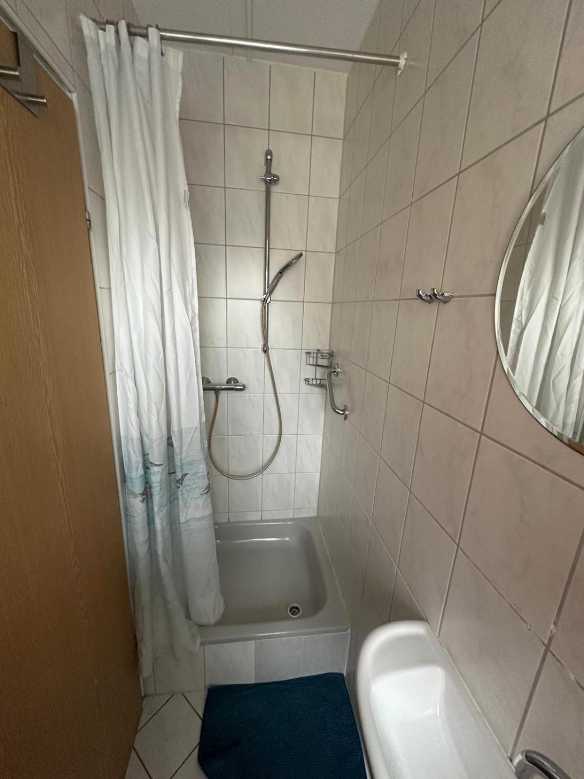 City Center - 4 Room Apartment With Kitchen And 2 Bathrooms Neurenberg Buitenkant foto